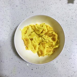 香菇炒鸡蛋的做法 步骤6