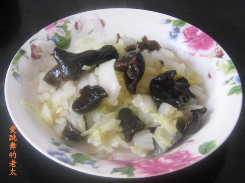 黑木耳炒大白菜的做法、烹饪技巧